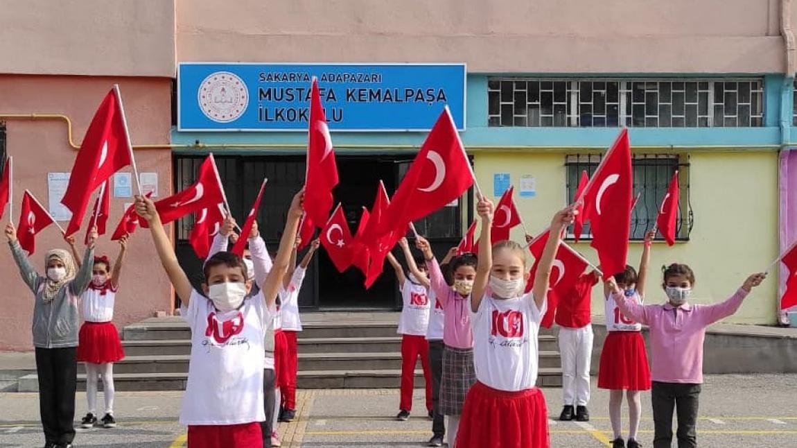 Mustafa Kemalpaşa İlkokulu Fotoğrafı